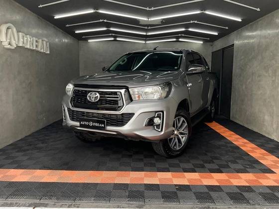 TOYOTA HILUX 2.7 SRV 4X2 CD 16V FLEX 4P AUTOMÁTICO